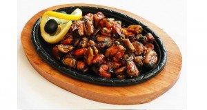 Жареные мидии с луком